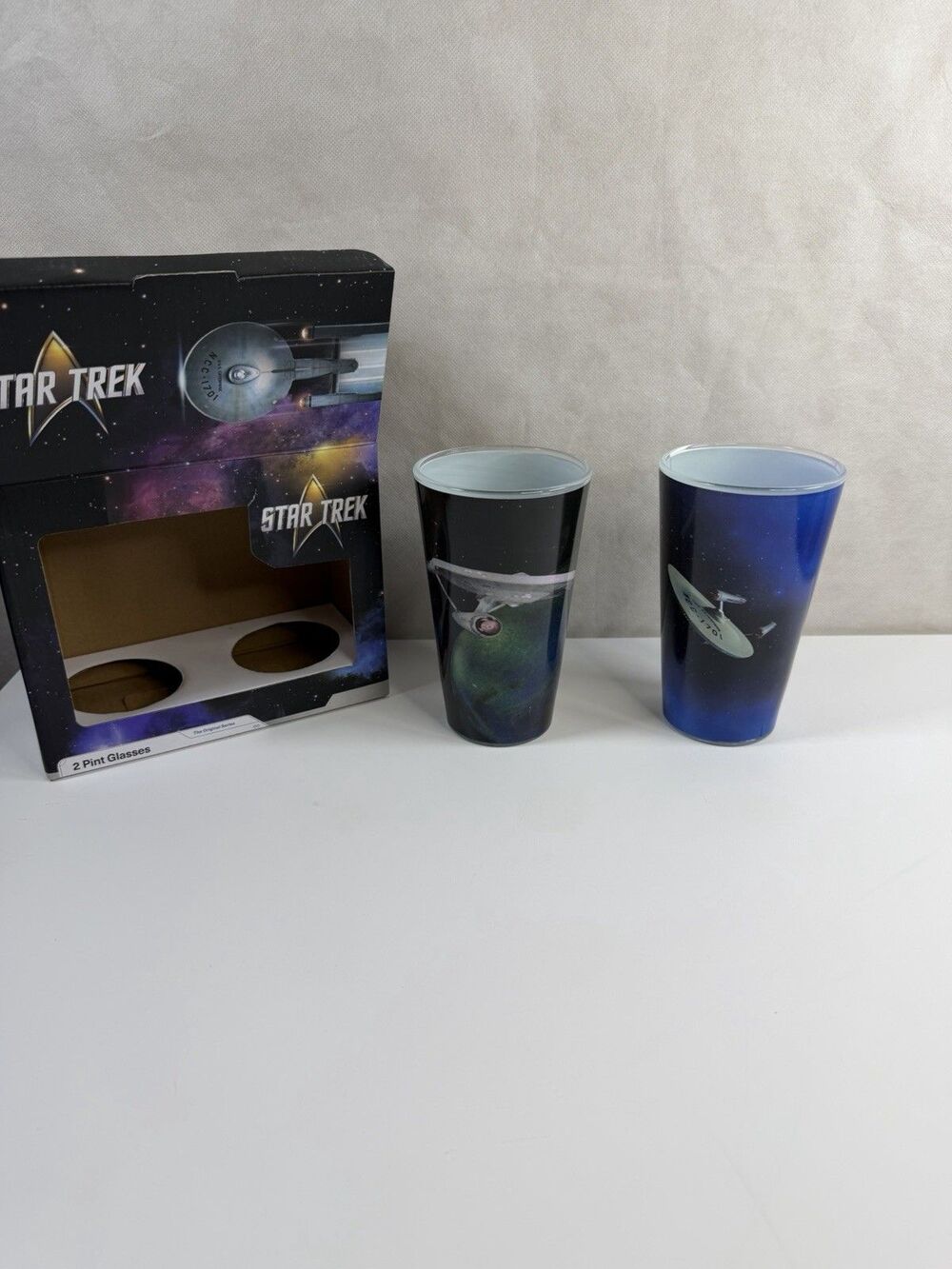 Star Trek The Original Series 2 Pint Glasses New From Surreal Entertainment